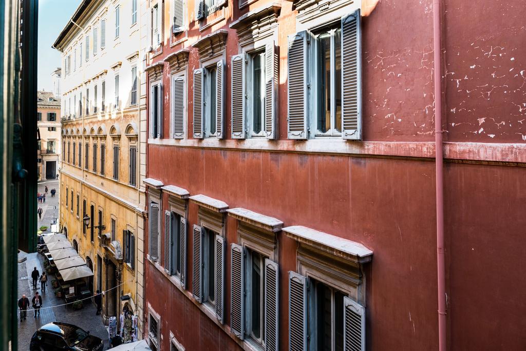 Trevi & Pantheon Luxury Rooms Рим Екстериор снимка